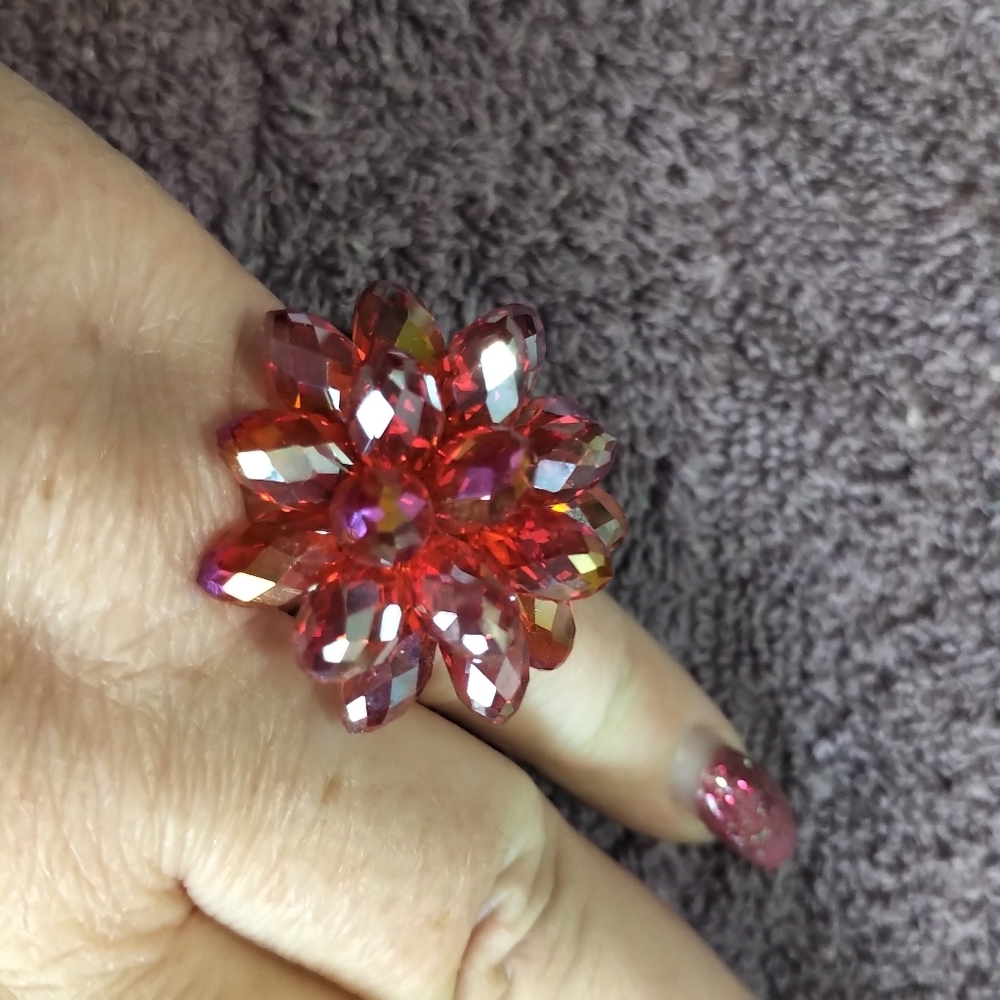💍Red Acrylic Flower Ring - Adjustable back💍